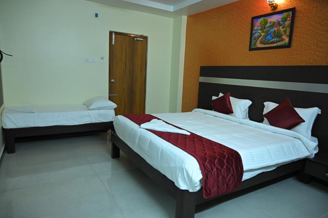 Treebo Sripadha Residency Alipiri Road होटल